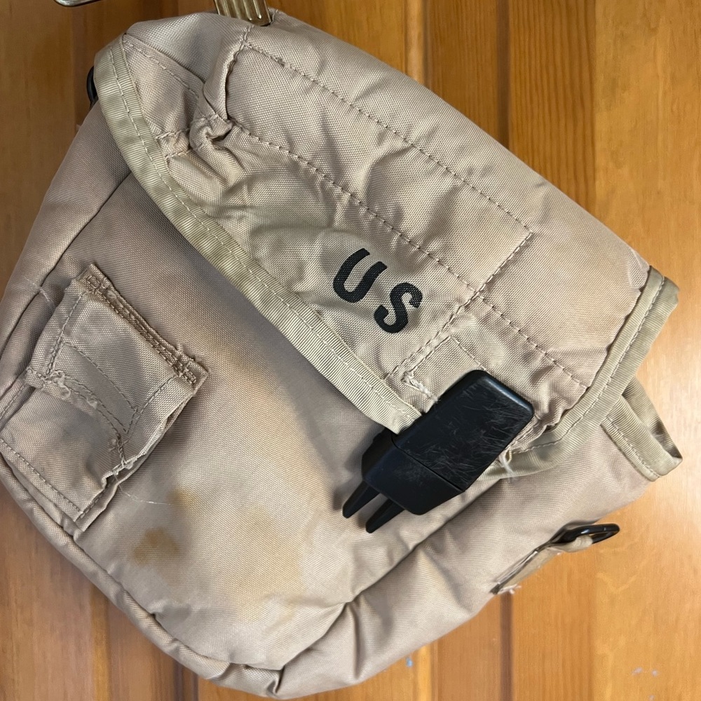 Military issue desert tan 2 qt canteen carrier